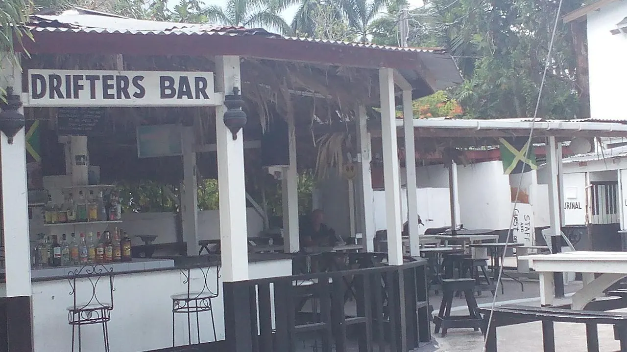 Drifters@One Mile Hostel Negril
