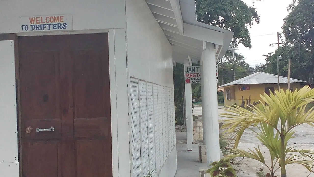 Drifters@One Mile Hostel Negril